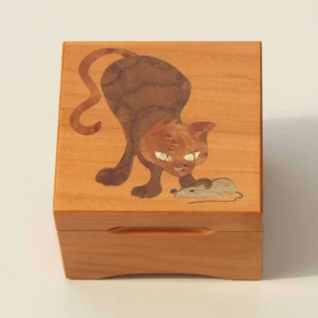 Coffret à bijoux, marqueterie "Chat et souris"