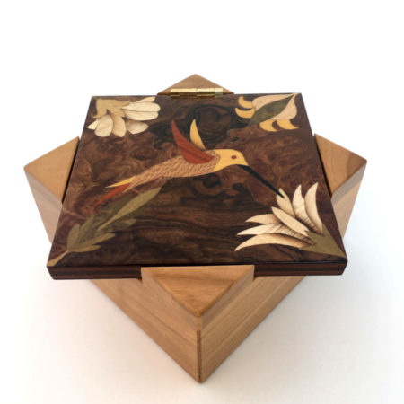 Boîte à musique, marqueterie "Oiseau" réf p3