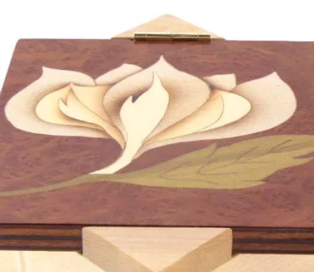 Coffret à bijoux - marqueterie "fleurs blanches" réf P2