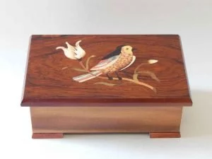 Coffret à bijoux ouvert