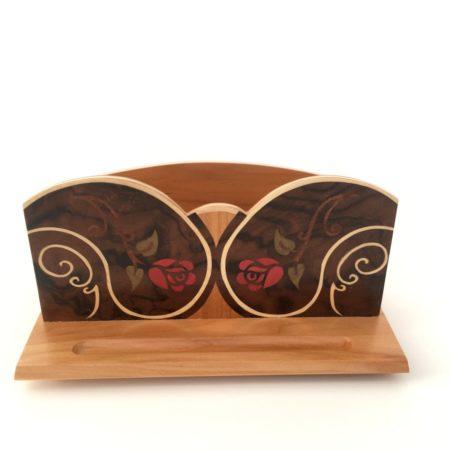 Range courrier en bois, marqueterie "roses" - R2